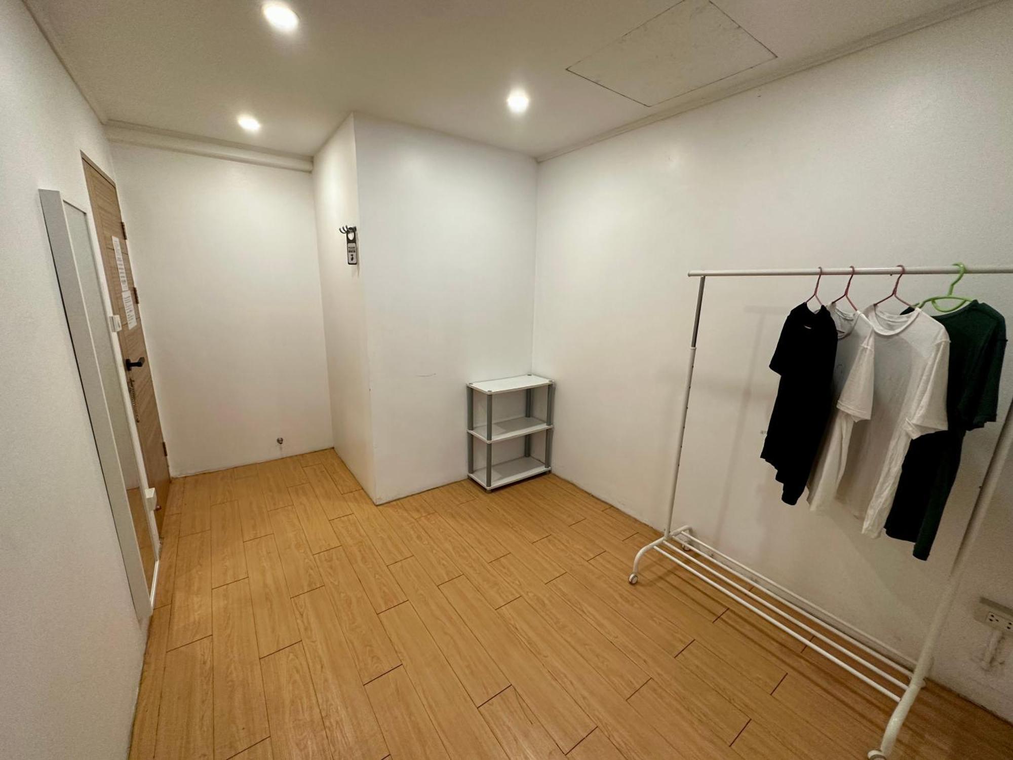 The Cute Silom Hostel Bangkok Ngoại thất bức ảnh
